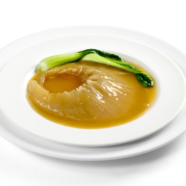 極上フカヒレの姿煮込み（紅焼大排翅）