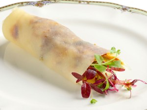 対馬地鶏と春野菜の春餅